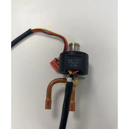 T516- BOBINA CON VALVULA EXPANSION HAIER A0010718859A DPFX06-063